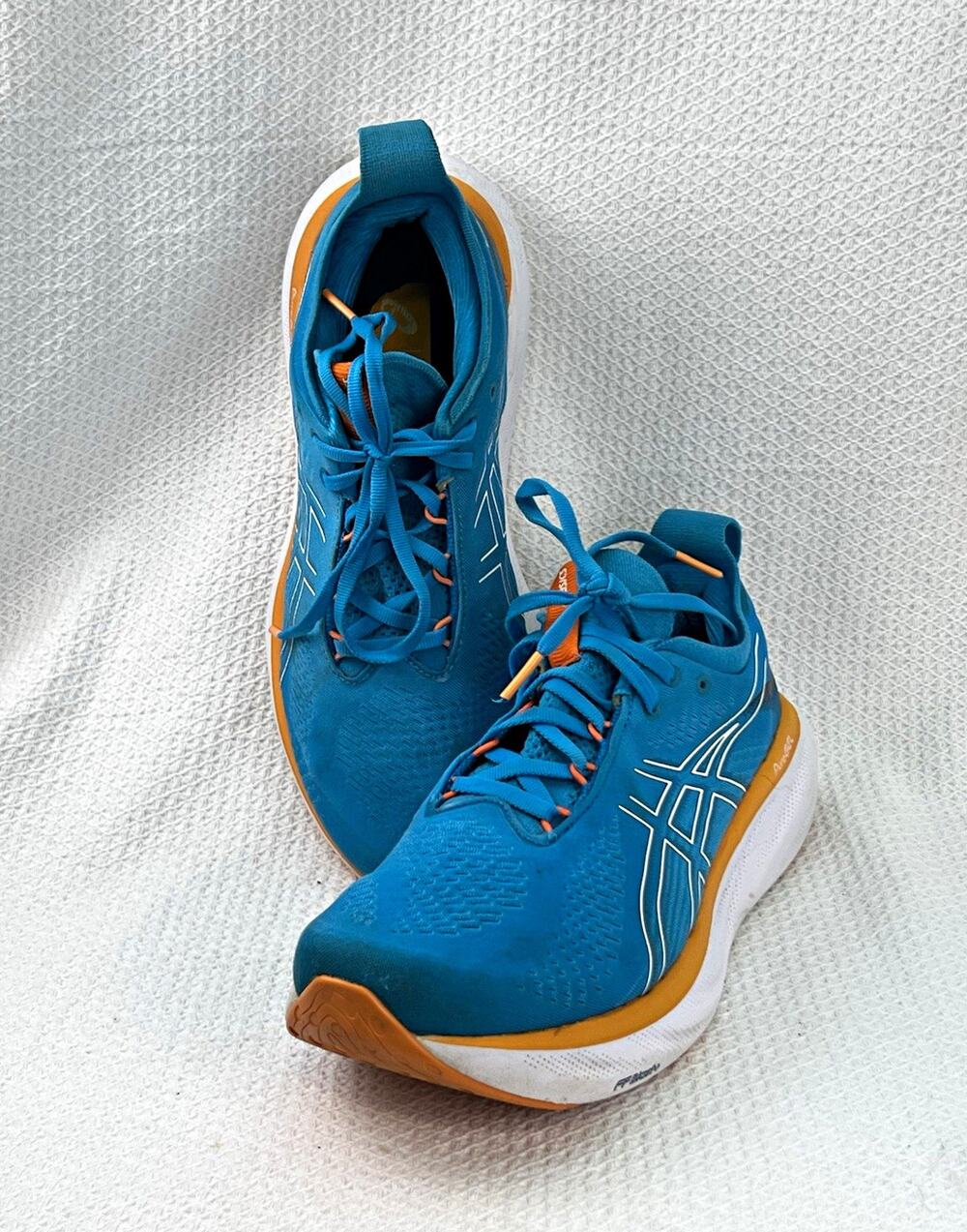 ASICS GEL-Nimbus 25 Men’s 9 Island Blue Sun Peach Running Shoes 1011B547